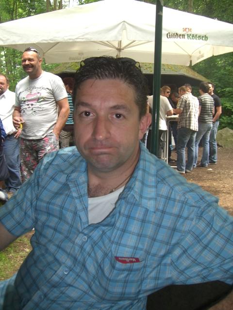 043.JPG